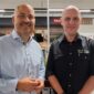 1. Bürgermeister Seitz mit Herrn Artinger im neuen Laden